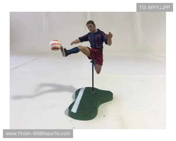 足球明星签名手办价格揭秘不同品牌与限量款的市场价值分析