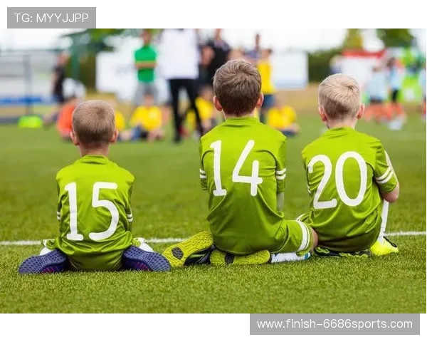 足球球星与中国文化的深度融合与影响探析